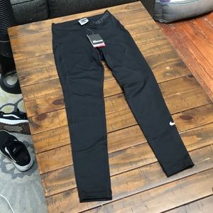 Nike Pro Dri-Fit Hyperwarm Series. Black, S. BNWT.